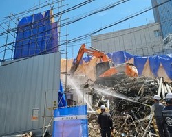 강남구 신사동541-14 신축공사 중 해체공사